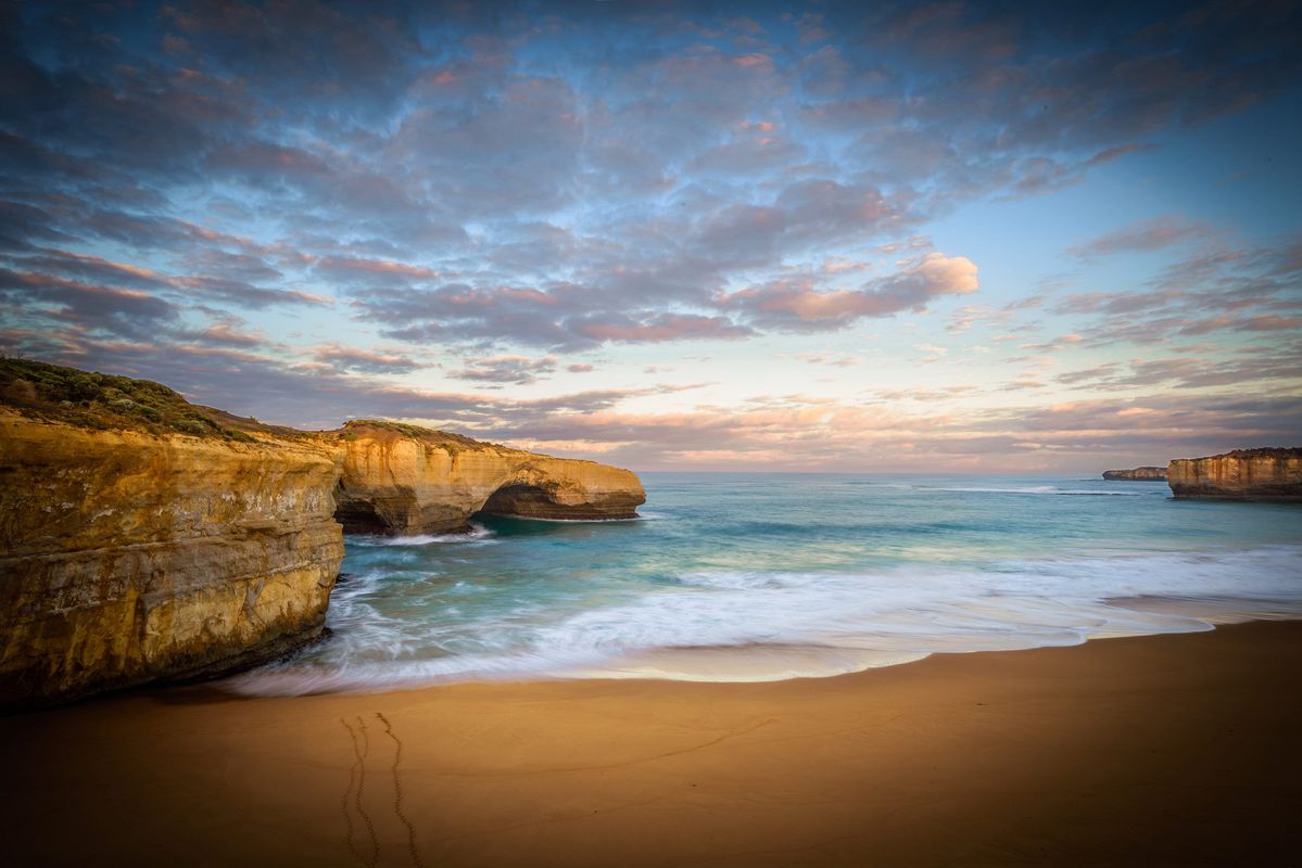 London Bridge: Geological Formations on the Great Ocean Road